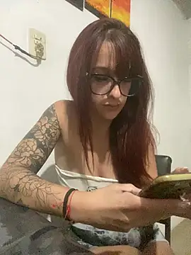 Taurina0105 online show from February 24, 2026, 6:36 am