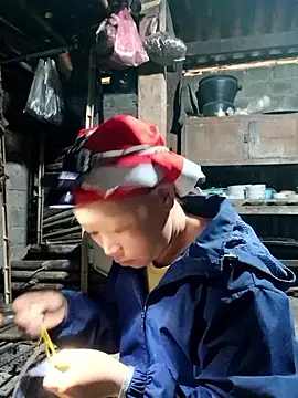 girl-hot2x online show from April 26, 2026, 1:47 am