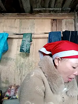 Snapshot of girl-hot2x chatting on February 15, 2026, 6:36 am girl-hot2x online show from February 15, 2026, 6:36 am