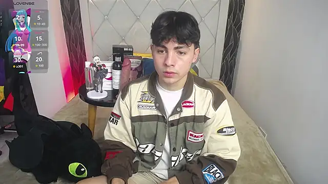 Samu FoXXX online show from November 18, 2025, 8:12 pm