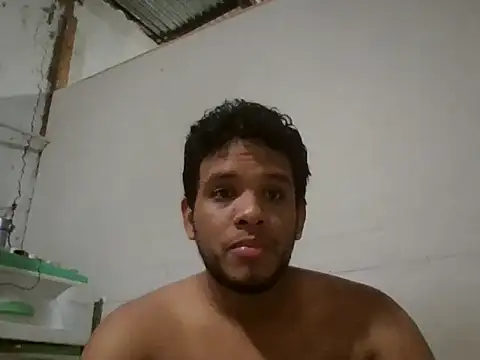 Snapshot of josecamsex27 chatting on February 10, 2026, 12:20 am josecamsex27 online show from February 10, 2026, 12:20 am