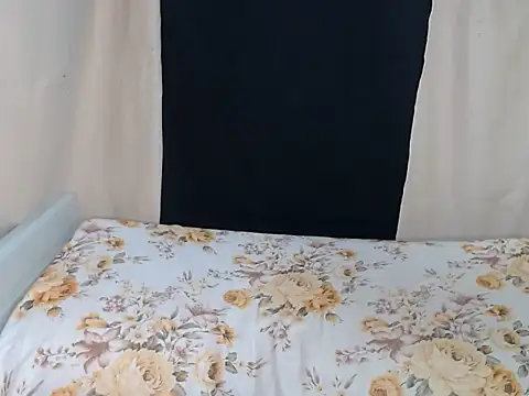 Snapshot of SKINNYMONSTERCOCK chatting on February 4, 2026, 9:21 pm SKINNYMONSTERCOCK online show from February 4, 2026, 9:21 pm