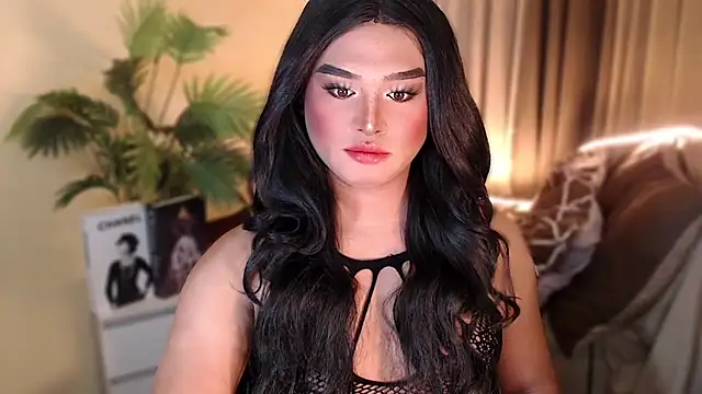 Snapshot of UrGoddess_Sofia chatting on December 2, 2025, 7:48 pm UrGoddess Sofia online show from December 2, 2025, 7:48 pm