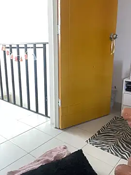 lauren clauz online show from February 27, 2026, 5:13 pm