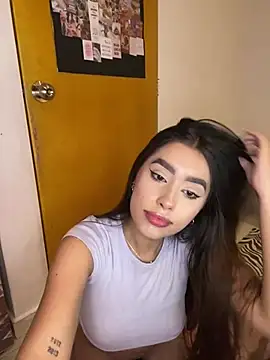 lauren clauz online show from April 8, 2026, 11:17 pm