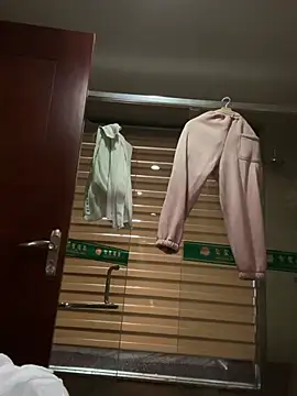 Snapshot of oo-shanshan chatting on February 15, 2026, 11:25 pm oo-shanshan online show from February 15, 2026, 11:25 pm