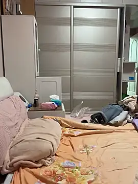 Snapshot of oo-shanshan chatting on December 18, 2025, 9:29 pm oo-shanshan online show from December 18, 2025, 9:29 pm