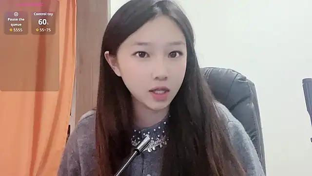 Snapshot of Minnie-baby chatting on November 11, 2025, 12:44 pm Minnie-baby online show from November 11, 2025, 12:44 pm