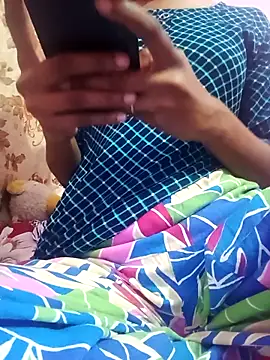 Snapshot of Riya_917 chatting on February 24, 2026, 7:15 pm Riya 917 online show from February 24, 2026, 7:15 pm