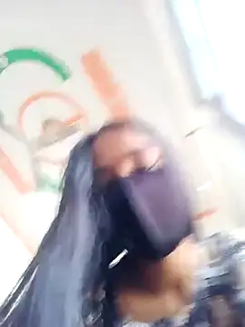 Snapshot of Riya_917 chatting on January 19, 2026, 8:18 am Riya 917 online show from January 19, 2026, 8:18 am