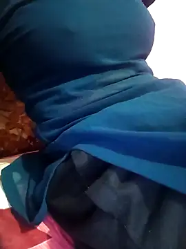 Snapshot of Riya_917 chatting on February 28, 2026, 5:45 pm Riya 917 online show from February 28, 2026, 5:45 pm