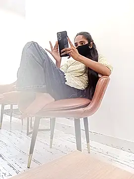 Snapshot of Riya_917 chatting on March 16, 2026, 12:42 pm Riya 917 online show from March 16, 2026, 12:42 pm