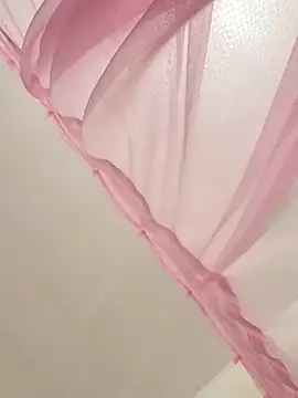 Eri Linnh99 online show from January 18, 2026, 3:59 pm