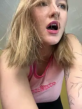 yourladyMary online show from December 3, 2025, 1:39 am