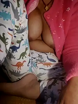 Hotty siatar online show from November 16, 2025, 5:17 pm