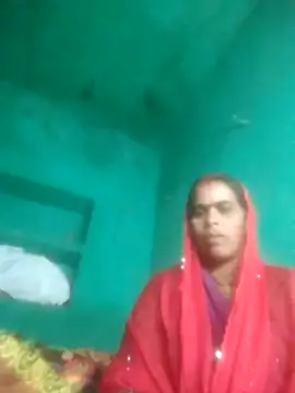 Neetujk online show from November 12, 2025, 3:05 pm