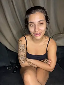 engelintense online show from March 4, 2026, 4:53 am