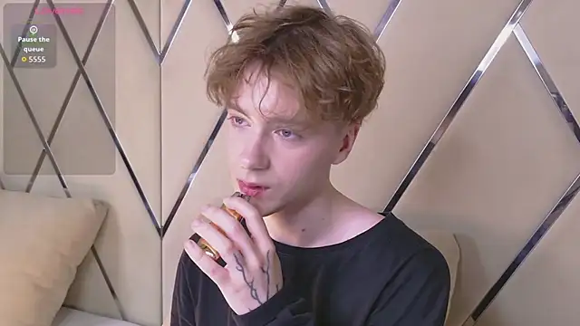 Paul Holt online show from February 14, 2026, 8:53 pm