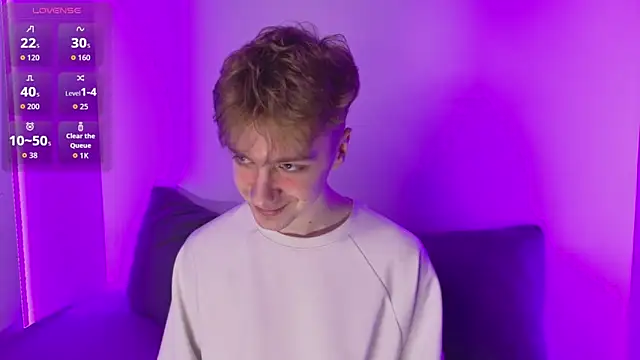 Paul Holt online show from November 17, 2025, 8:35 pm