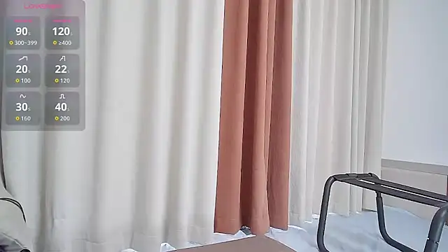 Snapshot of GG-BONG1 chatting on December 15, 2025, 8:42 am GG-BONG1 online show from December 15, 2025, 8:42 am