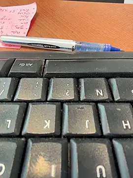 Deessenympho online show from April 21, 2026, 8:43 am