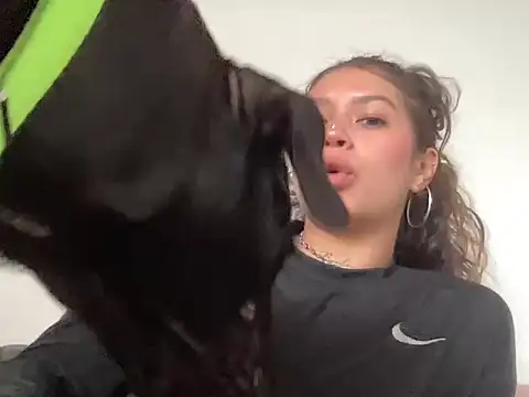 Snapshot of Dreana chatting on February 24, 2026, 5:36 pm Dreana online show from February 24, 2026, 5:36 pm