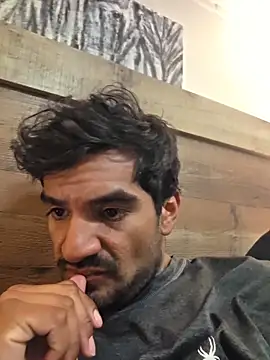 piggylatino online show from February 27, 2026, 11:48 pm