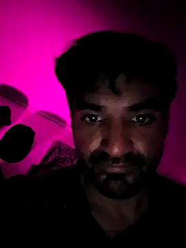 piggylatino online show from February 12, 2026, 11:04 pm