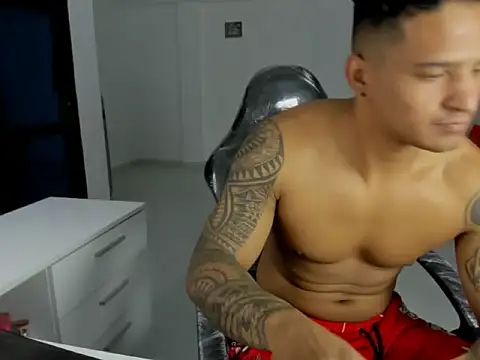 master leather online show from March 24, 2026, 5:07 am