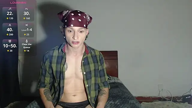 Snapshot of ArthurPhoenixx chatting on November 16, 2025, 3:44 am ArthurPhoenixx online show from November 16, 2025, 3:44 am