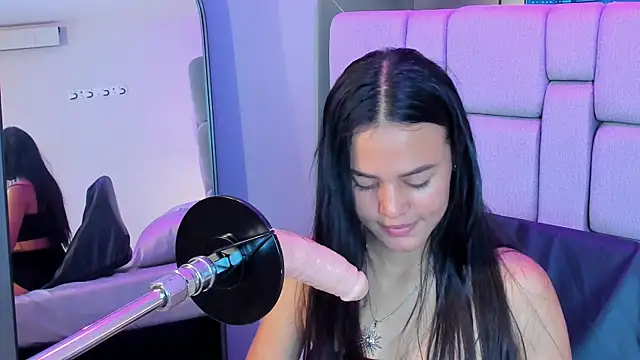 Sara rhoades online show from November 26, 2025, 11:54 am