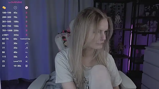 MicheleHonas online show from April 14, 2026, 6:13 pm