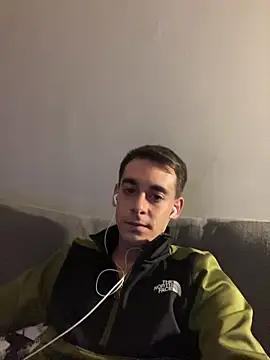 Snapshot of 18k_boss chatting on November 13, 2025, 9:08 pm 18k boss online show from November 13, 2025, 9:08 pm