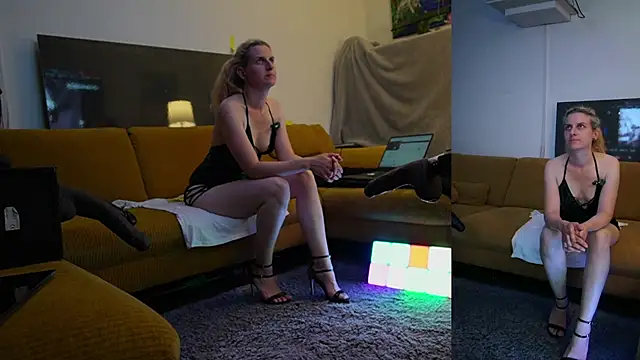 SUZANNEXXXXXX online show from July 16, 2026, 10:40 pm