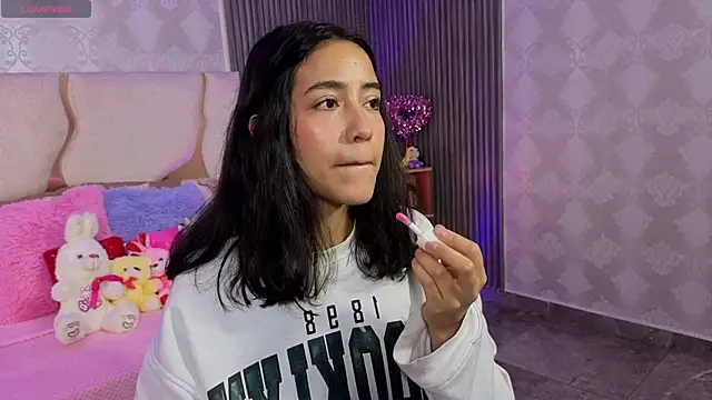 Joselyn tay online show from April 15, 2026, 12:42 pm