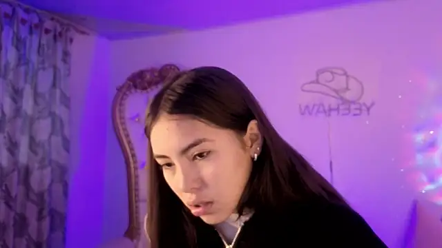 ISABELA TAY online show from July 29, 2026, 11:42 am