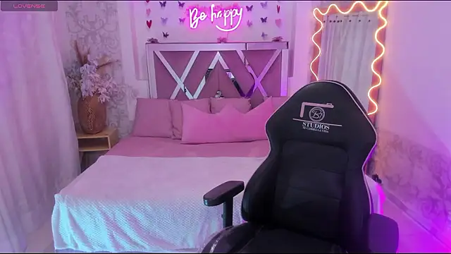 ISABELA TAY online show from March 17, 2026, 11:35 am