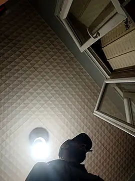 Snapshot of hotguy71000 chatting on February 28, 2026, 6:07 pm hotguy71000 online show from February 28, 2026, 6:07 pm