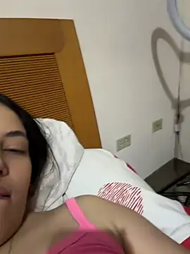 Anna Bitch Disgusting online show from July 8, 2026, 4:02 am