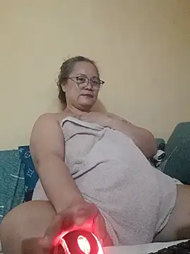 loriepinay46 online show from August 1, 2026, 10:19 pm