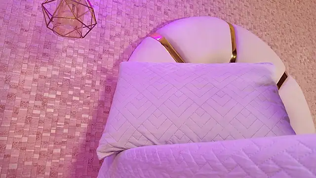 Snapshot of Caroline_palmerr chatting on April 14, 2026, 3:11 am Caroline palmerr online show from April 14, 2026, 3:11 am