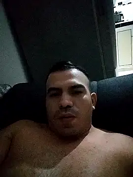 mrgroot16 online show from November 17, 2025, 9:46 am