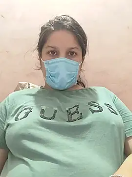 Cute hotzara online show from May 13, 2026, 4:19 am