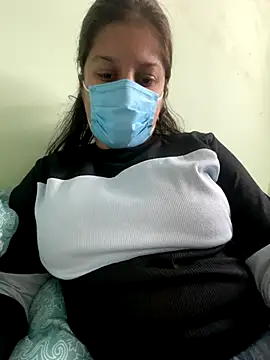 Cute hotzara online show from November 14, 2025, 4:27 am