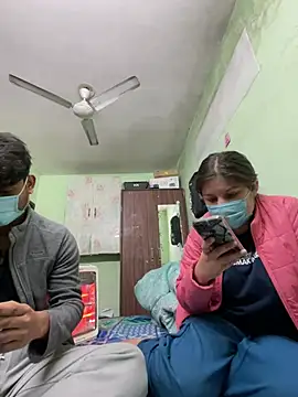 Cute hotzara online show from January 15, 2026, 4:49 am