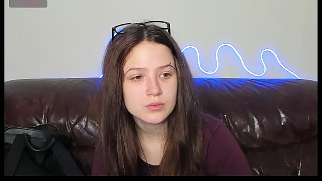 Anora Miller online show from February 15, 2026, 9:08 am