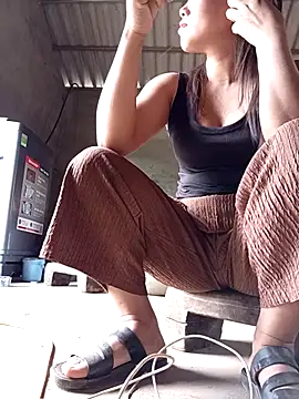 Lyly sexyy online show from December 19, 2025, 5:10 am