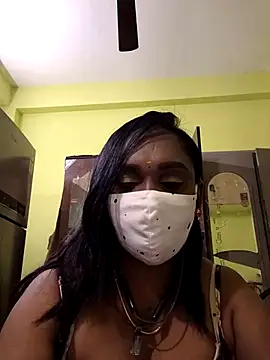 Snapshot of Dharshini98 chatting on February 4, 2026, 11:05 am Dharshini98 online show from February 4, 2026, 11:05 am