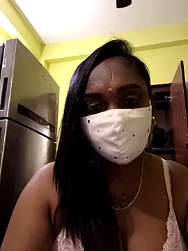 Snapshot of Dharshini98 chatting on February 4, 2026, 11:11 pm Dharshini98 online show from February 4, 2026, 11:11 pm