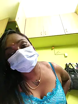 Dharshini98 online show from November 28, 2025, 7:03 pm